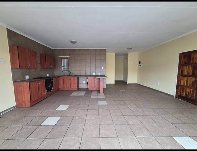 2 BEDROOM APARTMENT FOR SALE IN BRAKPAN NORTH